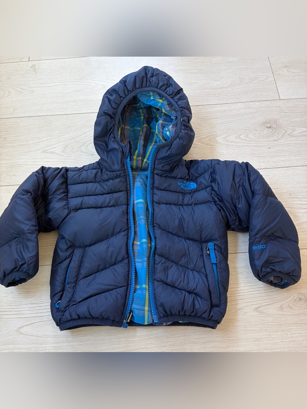 The North Face 550 Reversible Jacket navy and gingham size 2